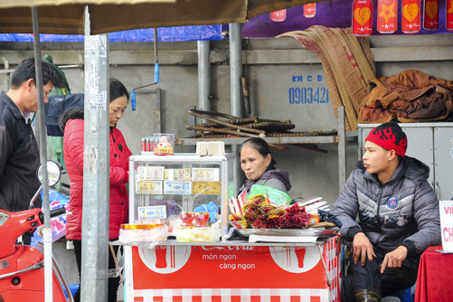Nhộn nhịp đổi tiền lẻ cuối năm 